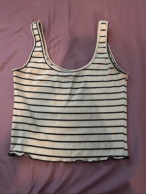 Striped Ribbed Scoop Crop Tank - Black/White